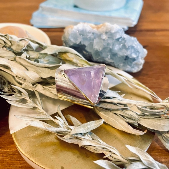 Amethyst Silver Pyramid Ring △ - Picture 1 of 4